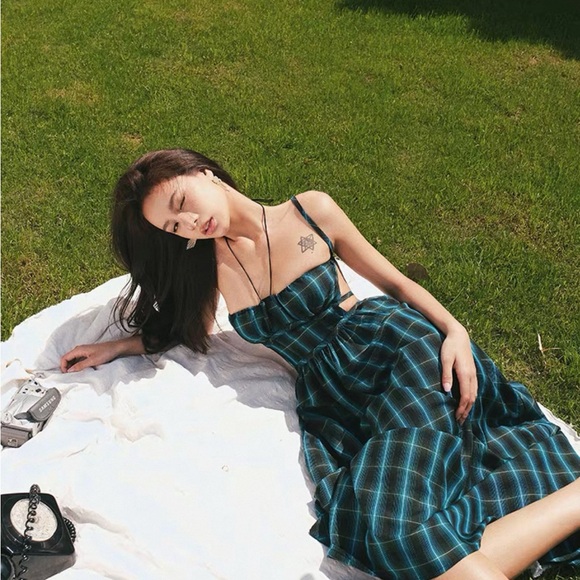 Plaid Green Dress - Picture 4 of 4